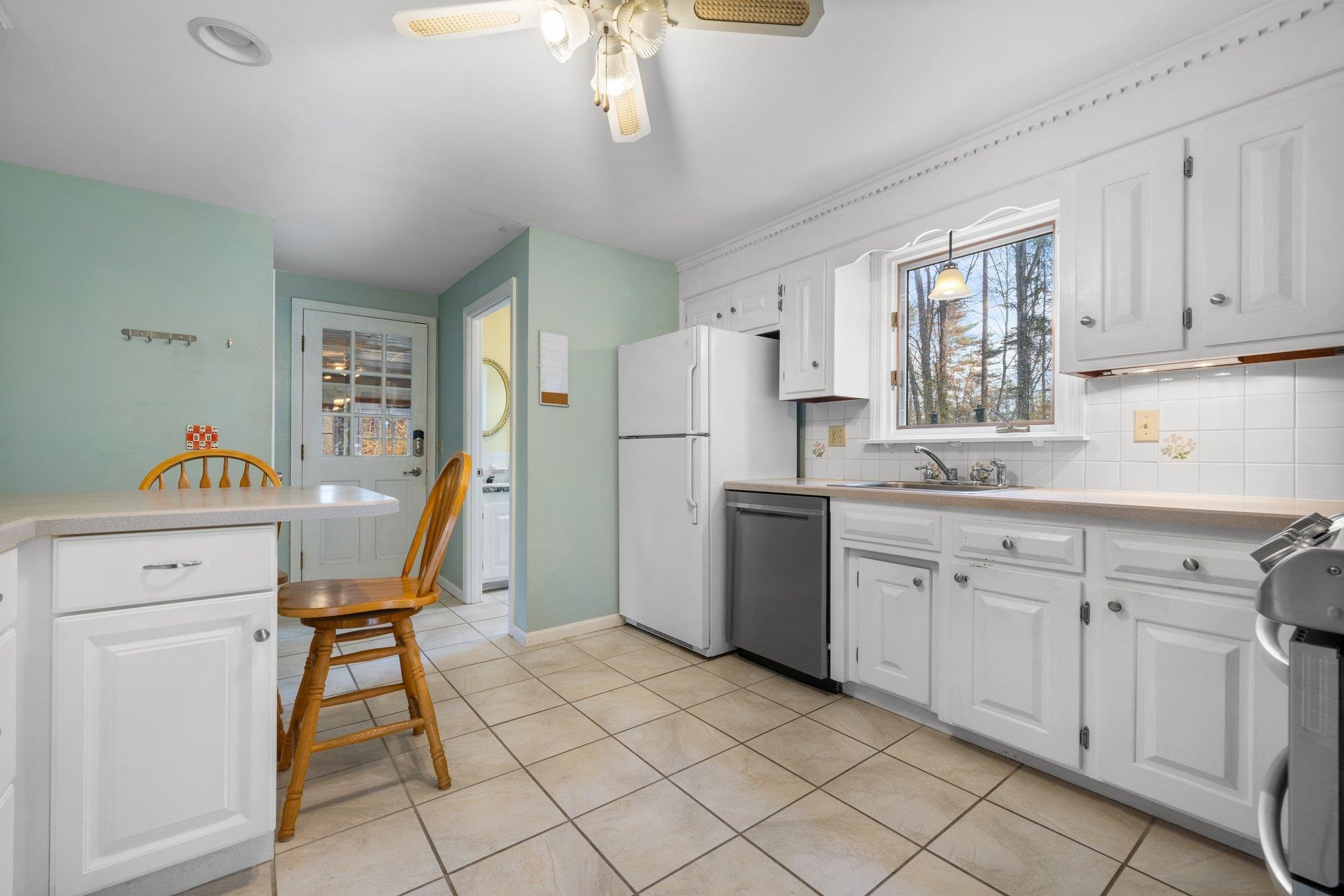 1 Hassell Road Merrimack, NH 03054 - Photo 8 of 40