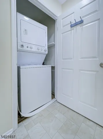 $299,000 | 208 Blackberry Court, Flemington, NJ 08822