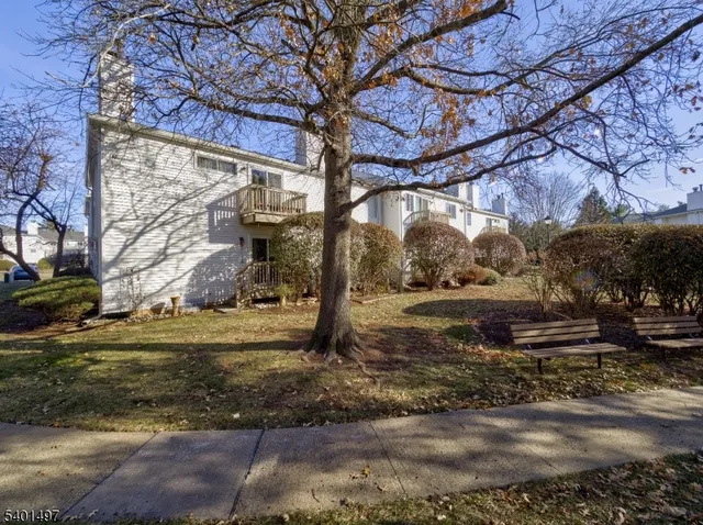 $299,000 | 208 Blackberry Court, Flemington, NJ 08822