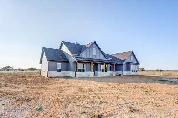 $815,999 | 2299 Pintail Lane, Columbus, TX 78934