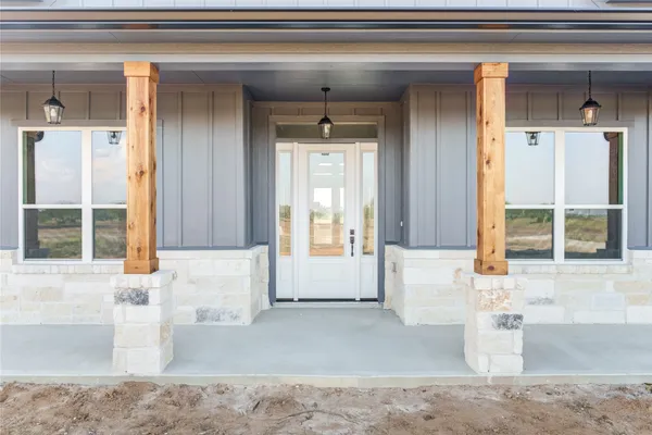 $815,999 | 2299 Pintail Lane, Columbus, TX 78934