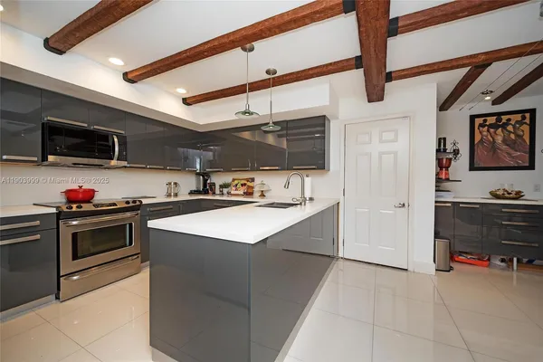 $6,500 | 9318 Northwest 50th Doral Circle South, Doral, FL 33178