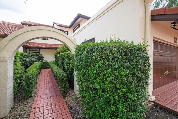 $6,500 | 9318 Northwest 50th Doral Circle South, Doral, FL 33178