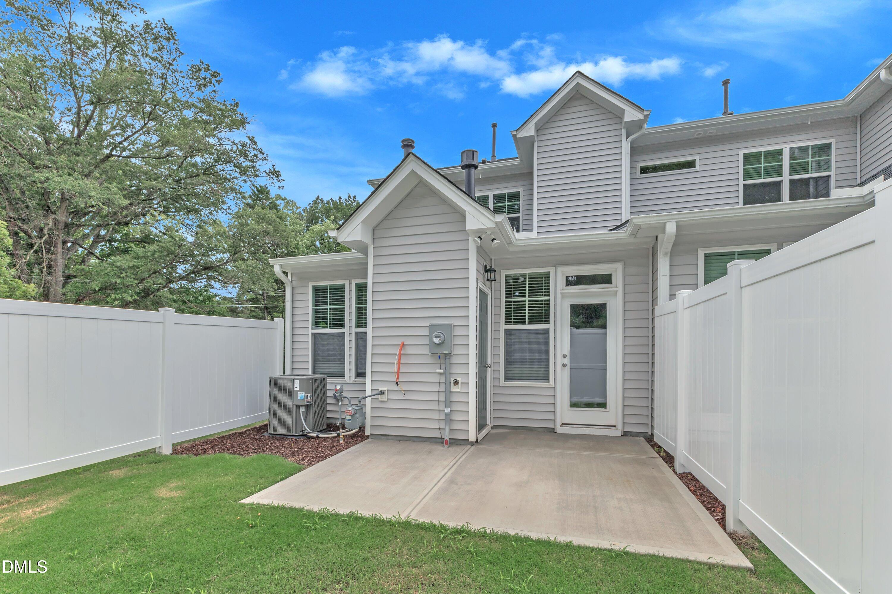 1706 Ballard Drive Raleigh, NC 27606 - Photo 8 of 38 08-1700 Ballard Dr-8