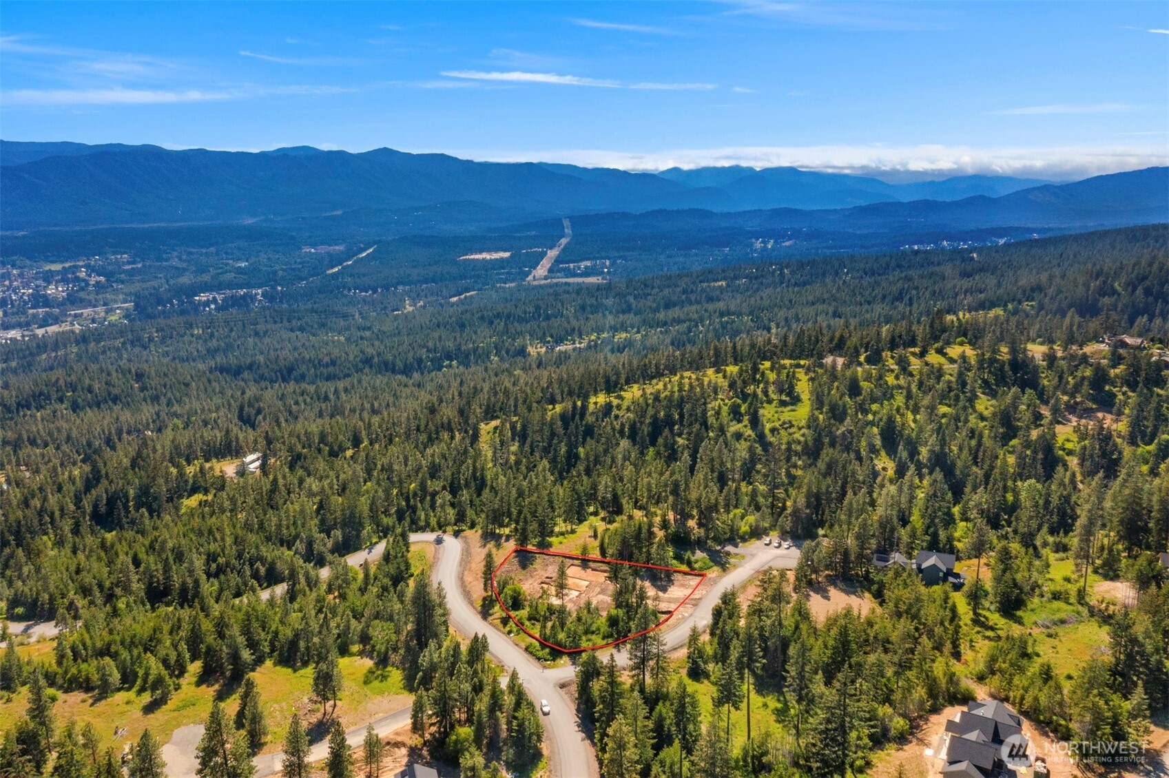 80 Plum Creek Road Cle Elum, WA 98922 - Photo 10 of 20 a view of mountain view with mountains in the background