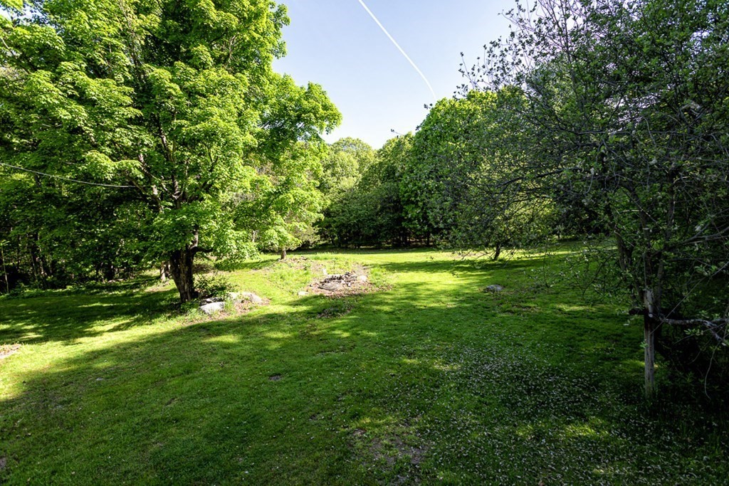 47 Green Street Danvers, MA 01923 - Photo 12 of 37