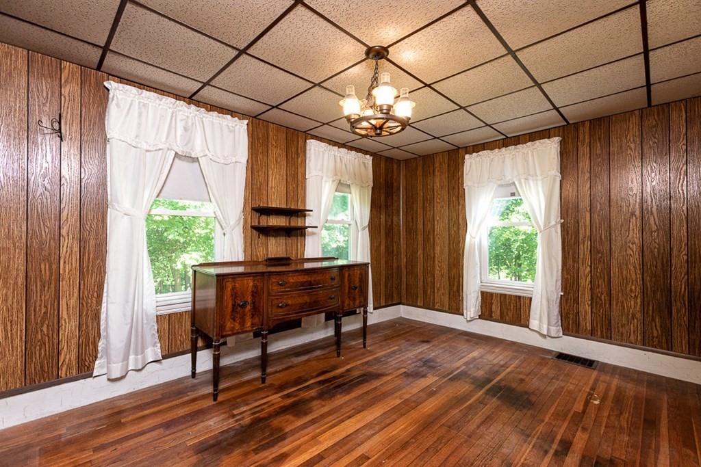 47 Green Street Danvers, MA 01923 - Photo 18 of 37