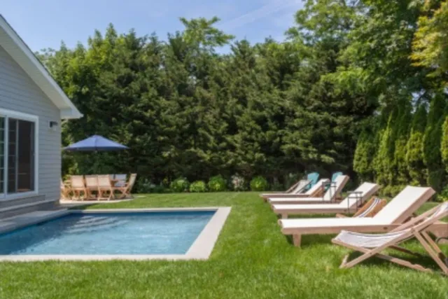 $45,000 | 25 Bishops Court, Southampton, NY 11968