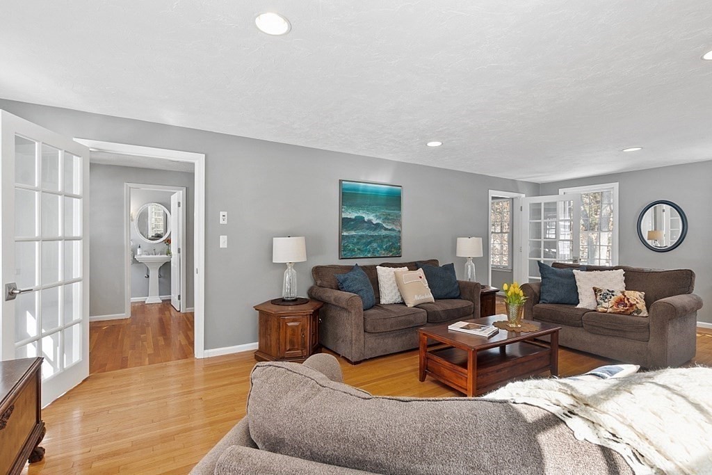 16 Seten Circle Andover, MA 01810 - Photo 16 of 41