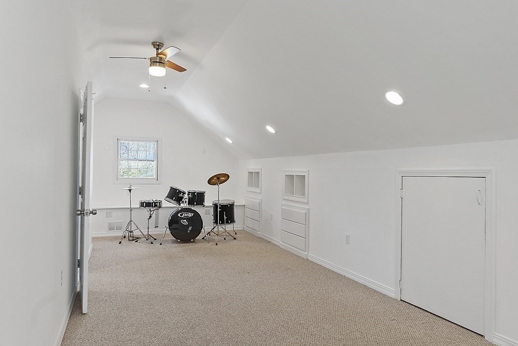 16 Seten Circle Andover, MA 01810 - Photo 33 of 41