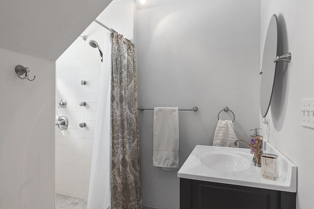 16 Seten Circle Andover, MA 01810 - Photo 34 of 41