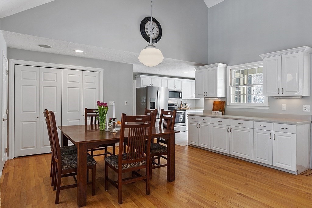 16 Seten Circle Andover, MA 01810 - Photo 9 of 41