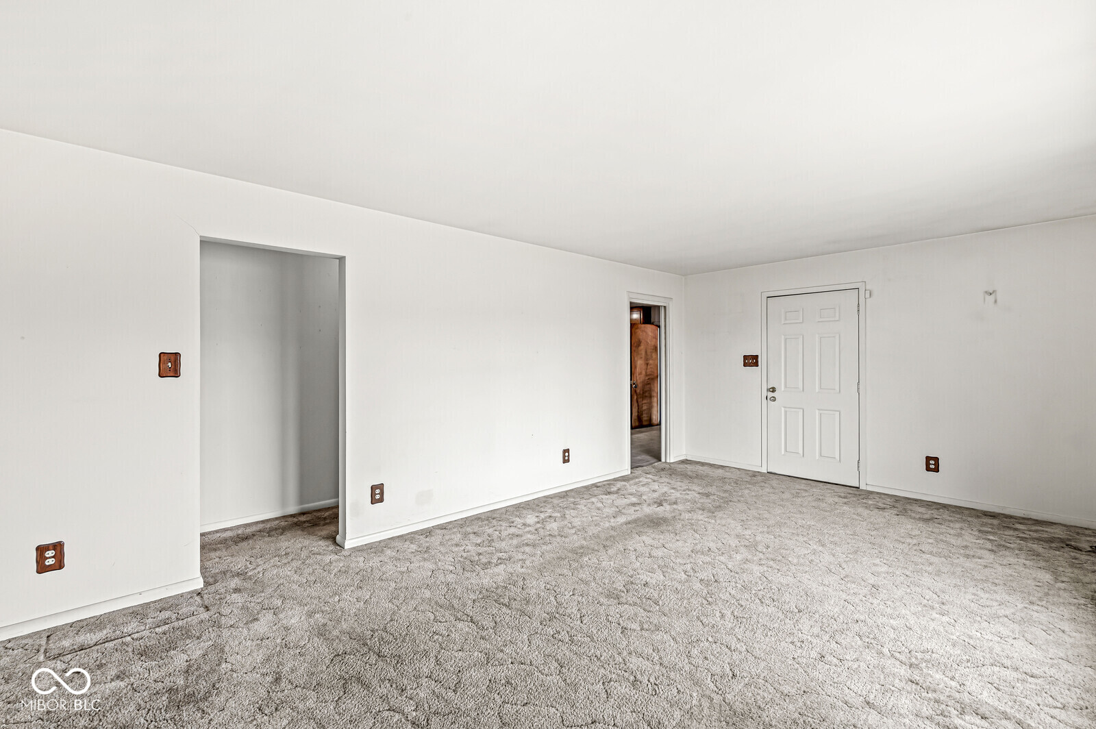 3150 South Franklin Road Indianapolis, IN 46239 - Photo 8 of 25 Gallery Image 8