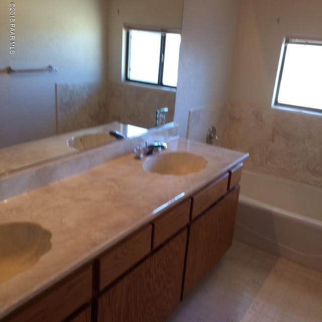 3400 West Runway Road Paulden, AZ 86334 - Photo 19 of 51 Master Bathroom
