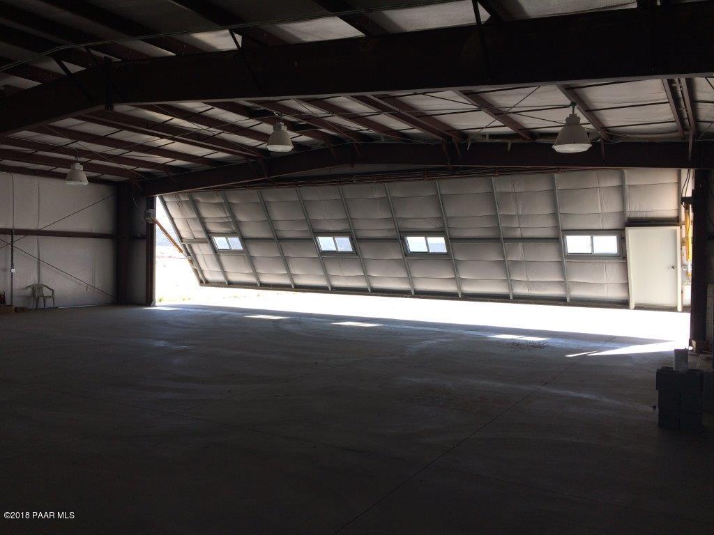 3400 West Runway Road Paulden, AZ 86334 - Photo 38 of 51 Schweiss Door