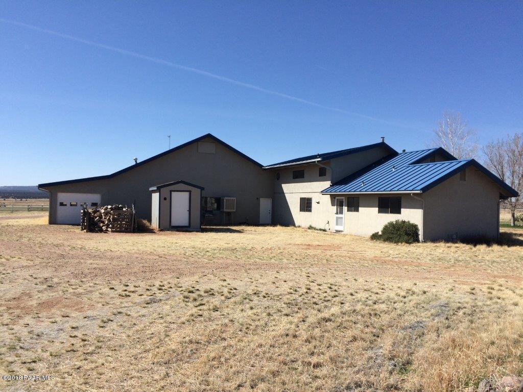 3400 West Runway Road Paulden, AZ 86334 - Photo 9 of 51 Back View