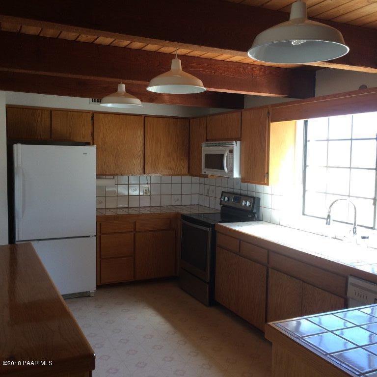 3400 West Runway Road Paulden, AZ 86334 - Photo 10 of 51 Country Kitchen