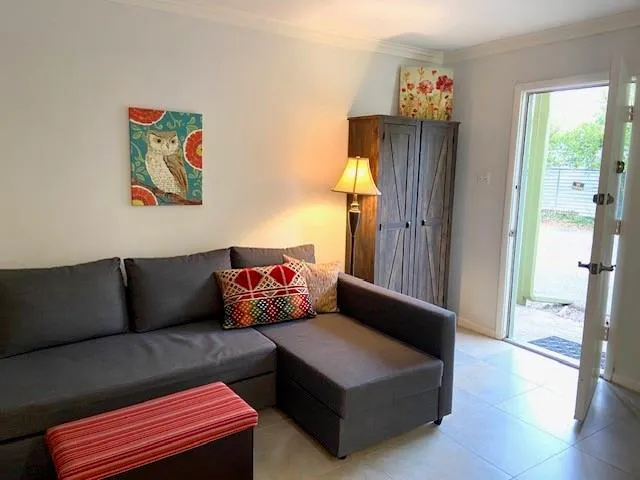 $1,375 | 801 Henry Clay Avenue, Unit 105, New Orleans, LA 70118