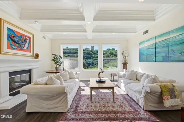 $2,549,000 | 7168 Camino Las Ramblas, Camarillo, CA 93012