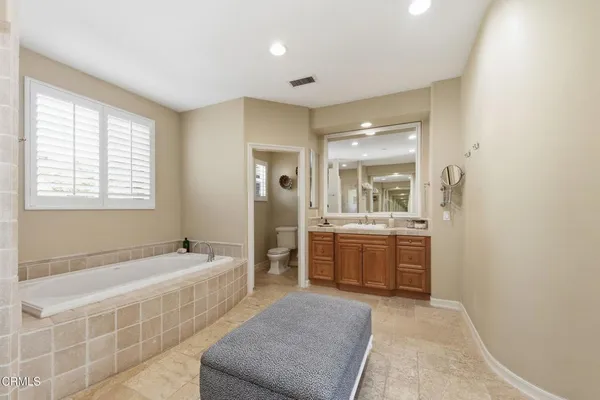 $2,549,000 | 7168 Camino Las Ramblas, Camarillo, CA 93012