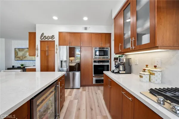 $1,225,000 | 23327 Summerglen Place, Valencia, CA 91354