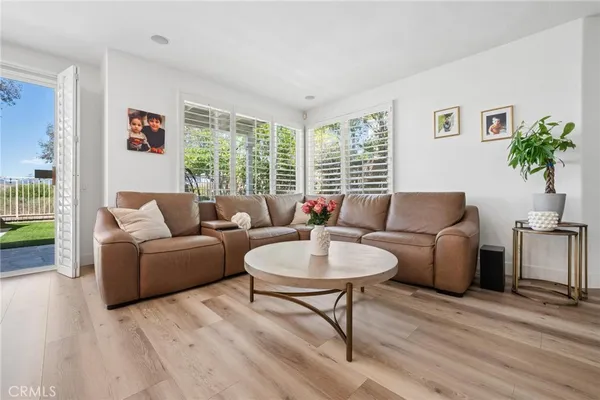 $1,225,000 | 23327 Summerglen Place, Valencia, CA 91354