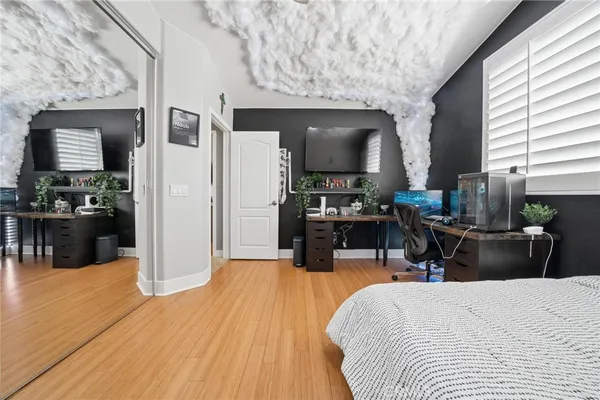 $1,225,000 | 23327 Summerglen Place, Valencia, CA 91354
