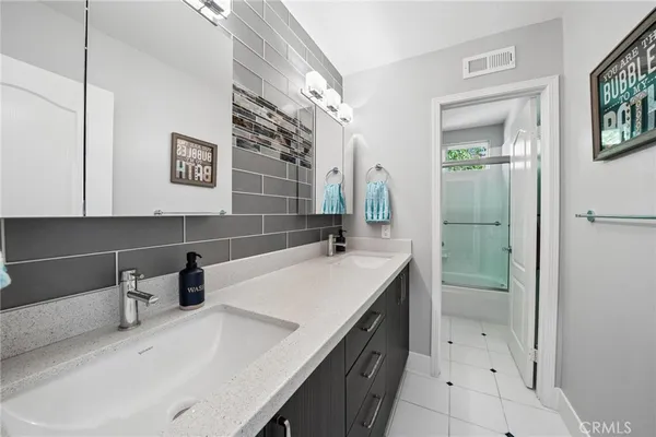 $1,225,000 | 23327 Summerglen Place, Valencia, CA 91354