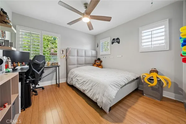 $1,225,000 | 23327 Summerglen Place, Valencia, CA 91354