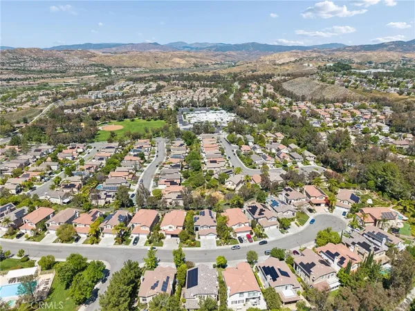 $1,225,000 | 23327 Summerglen Place, Valencia, CA 91354