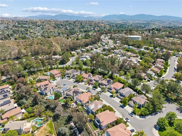 $1,225,000 | 23327 Summerglen Place, Valencia, CA 91354