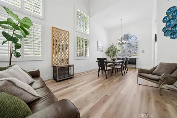 $1,225,000 | 23327 Summerglen Place, Valencia, CA 91354