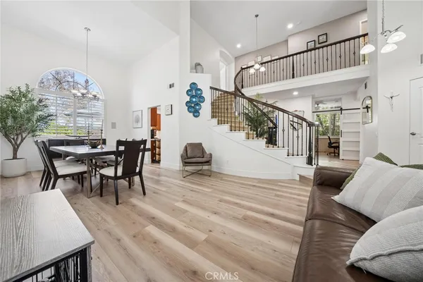 $1,225,000 | 23327 Summerglen Place, Valencia, CA 91354