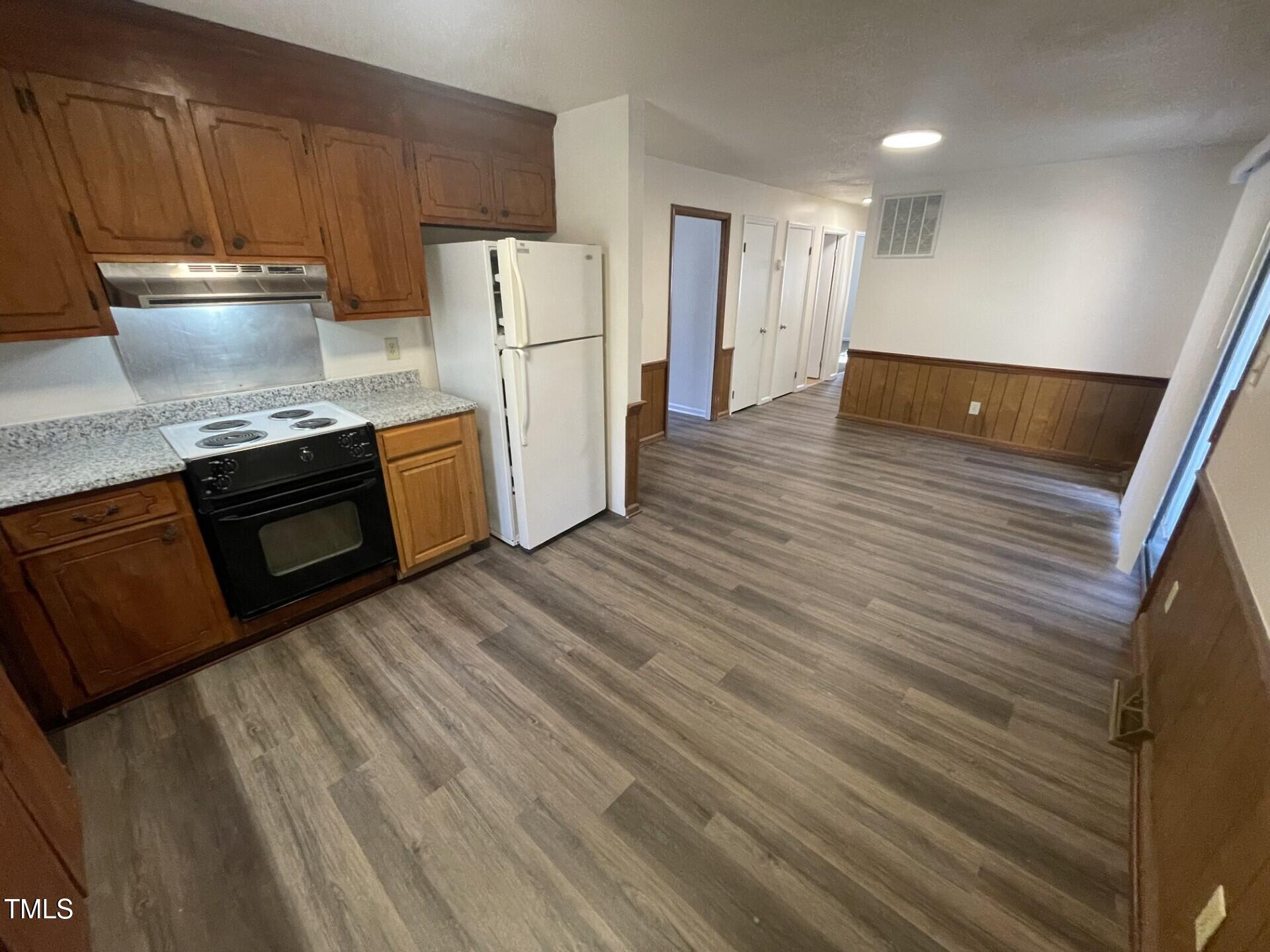 2801 Oshanter Place Raleigh, NC 27604 - Photo 4 of 16 thumbnail_IMG_3088