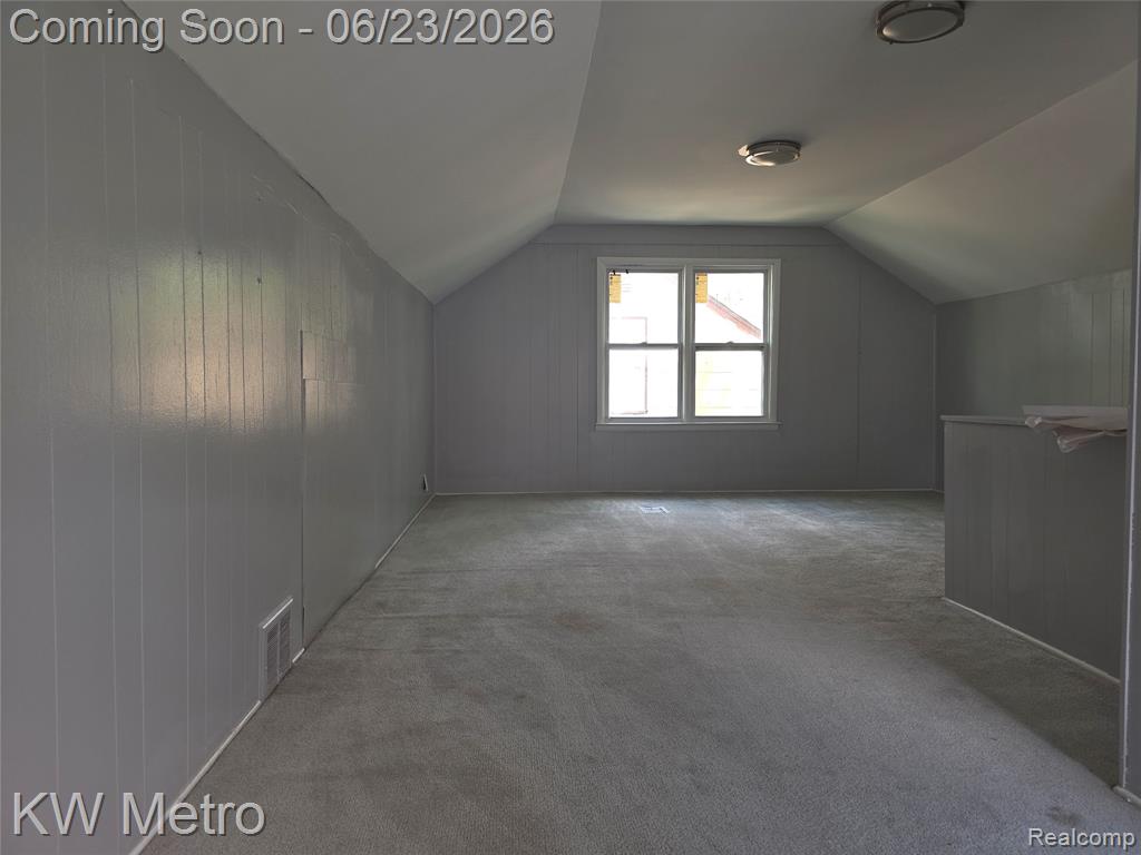 19350 Huntington Road Detroit, MI 48219 - Photo 15 of 16