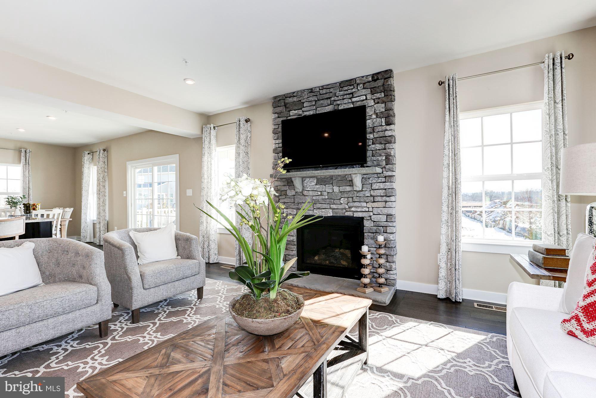 5214 Red Maple Drive Frederick, MD 21703 - Photo 3 of 20 Family Room