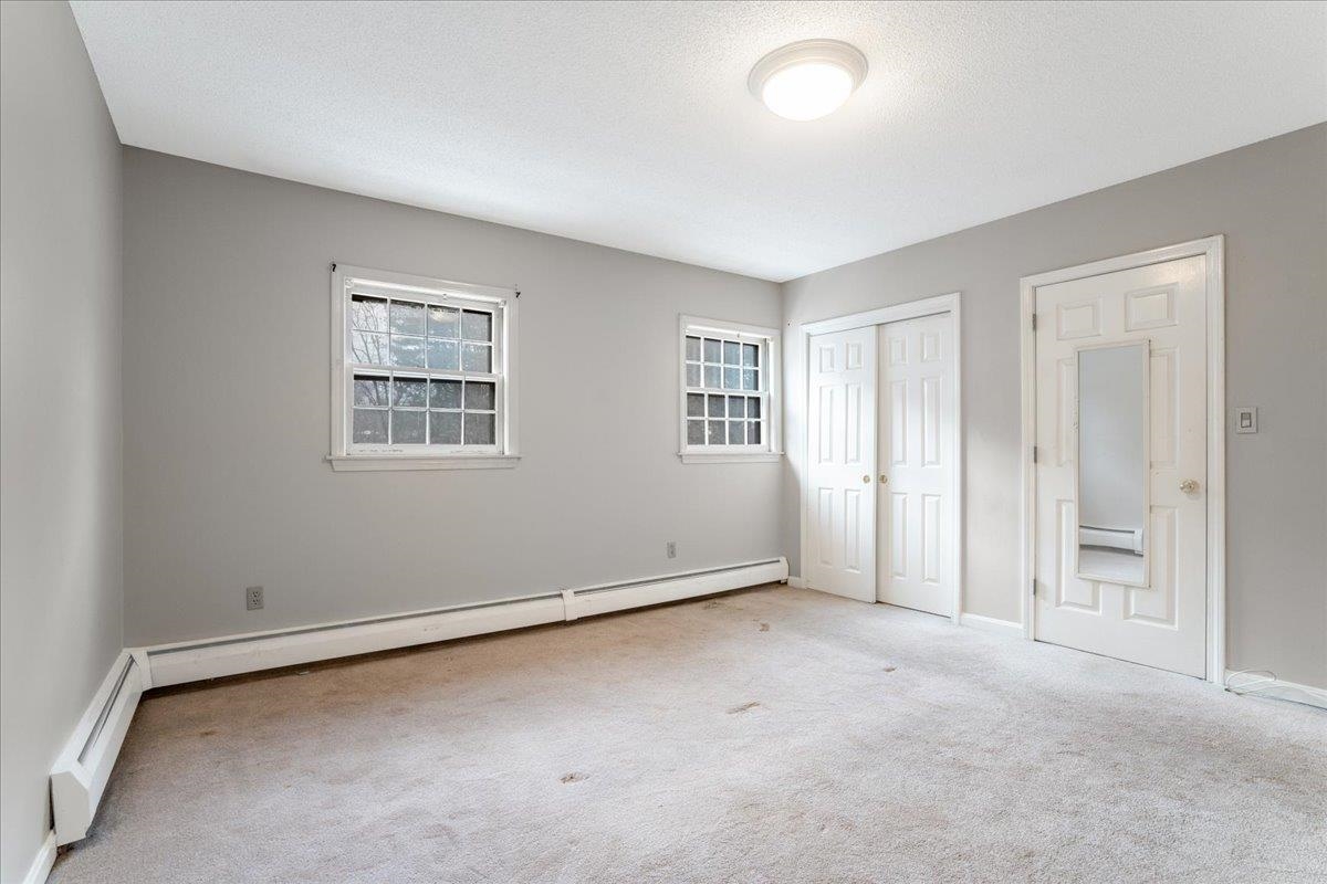 90 Golfview Drive Manchester, NH 03102 - Photo 15 of 34