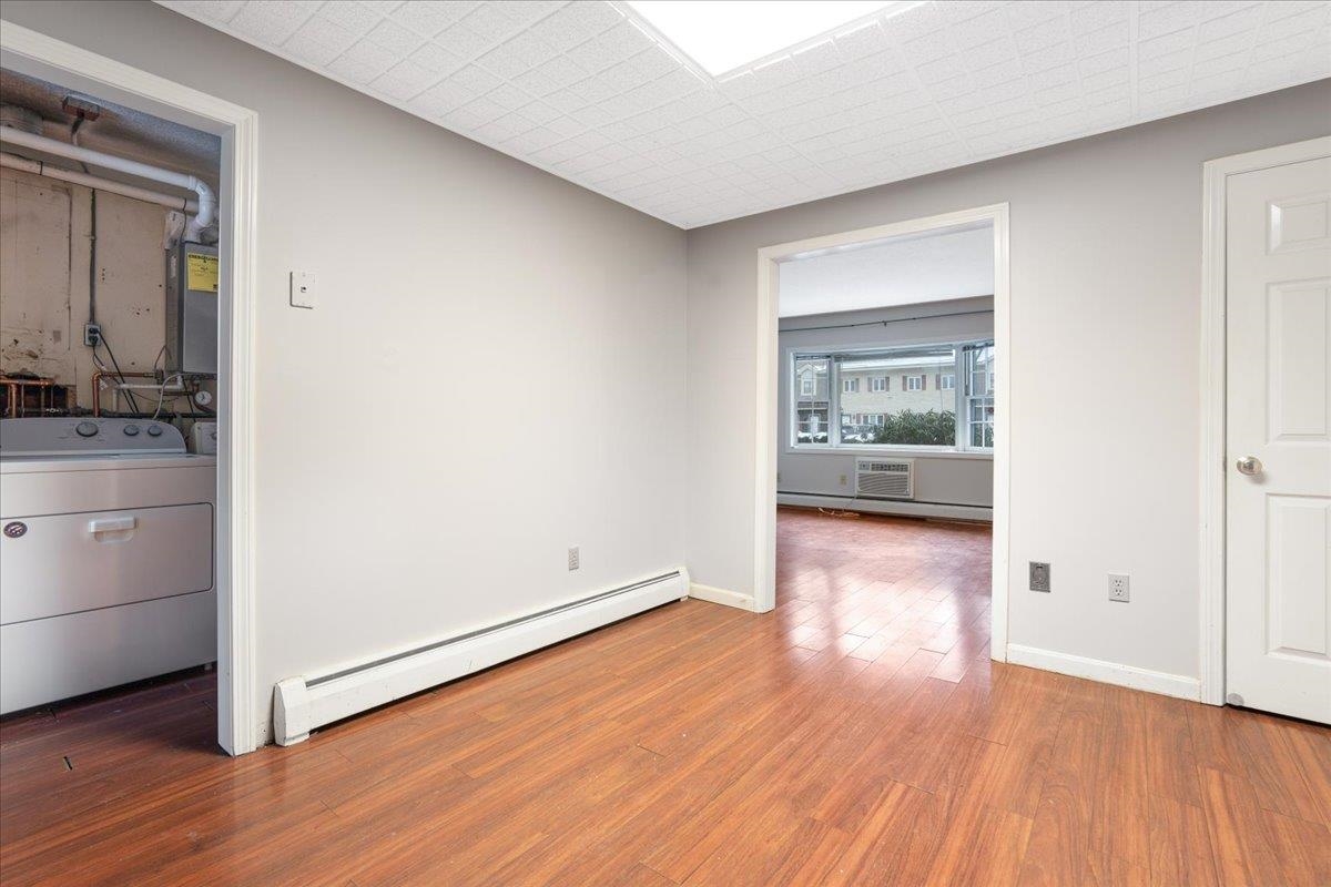 90 Golfview Drive Manchester, NH 03102 - Photo 7 of 34