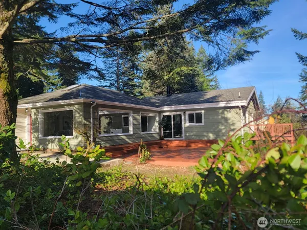 $990,000 | 13721 409th Avenue Southeast, North Bend, WA 98045