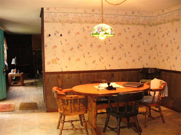 17 North Fitzwilliam Road Royalston, MA 01368 - Photo 4 of 12 a view of a dining room with furniture and chandelier