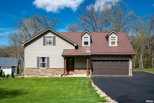 $280,000 | 139 Cottonwood Court, Dahinda, IL 61428