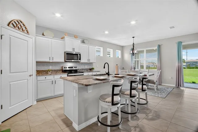 $369,000 | 7842 June Lane, Wildwood, FL 34785