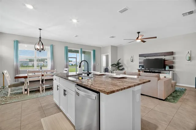 $369,000 | 7842 June Lane, Wildwood, FL 34785