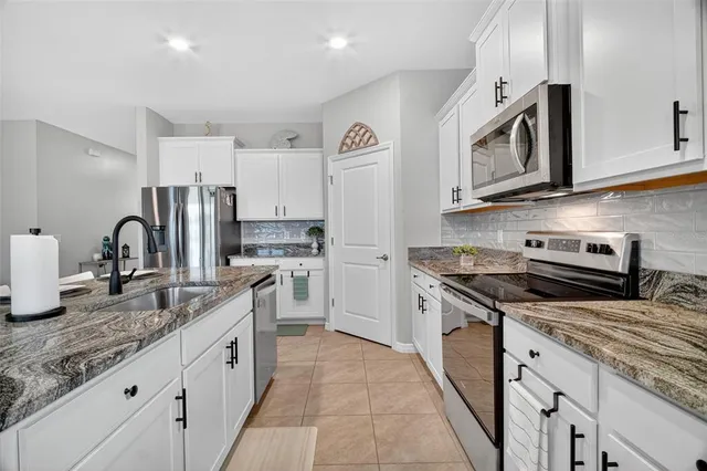 $369,000 | 7842 June Lane, Wildwood, FL 34785