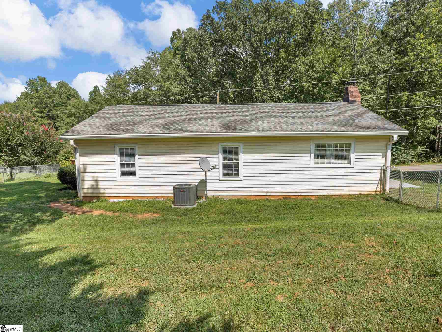 115 Rabbit Road Pickens, SC 29671 - Photo 22 of 26