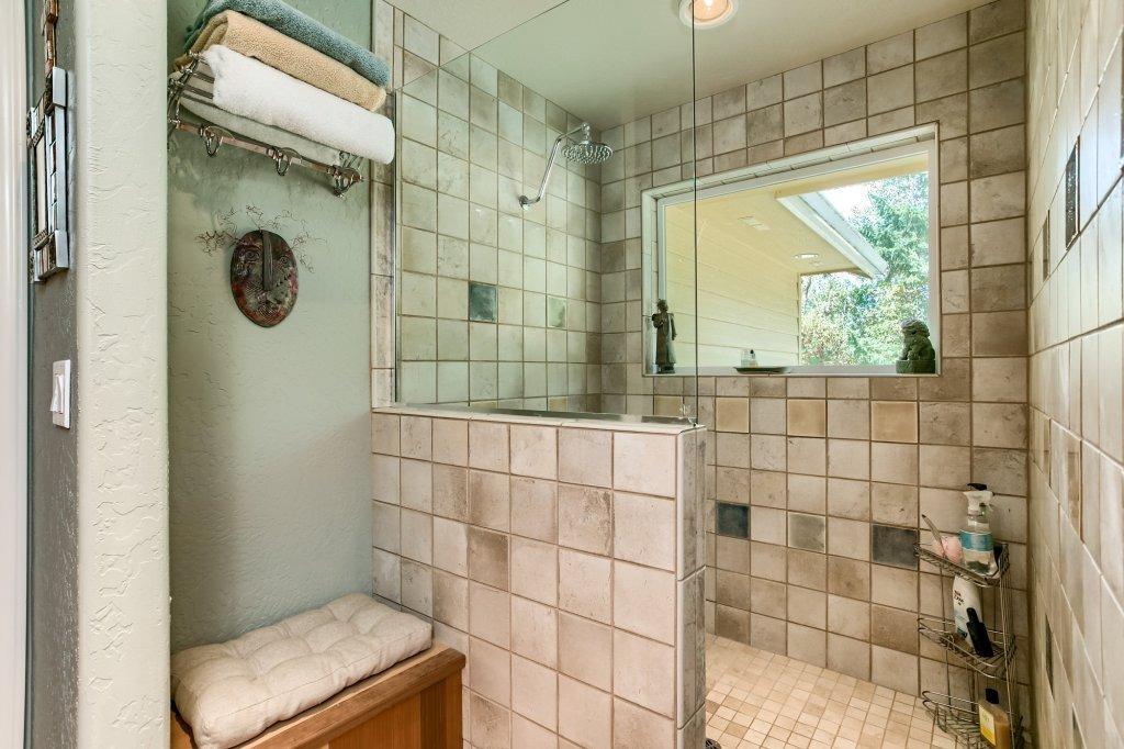 12850 North Applegate Road Grants Pass, OR 97527 - Photo 17 of 35 Additional Photo