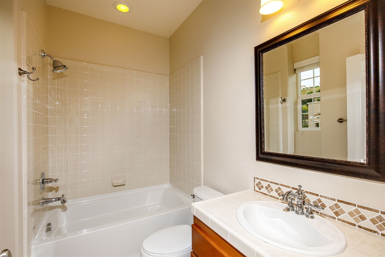 2375 Lapis Road Carlsbad, CA 92009 - Photo 15 of 25