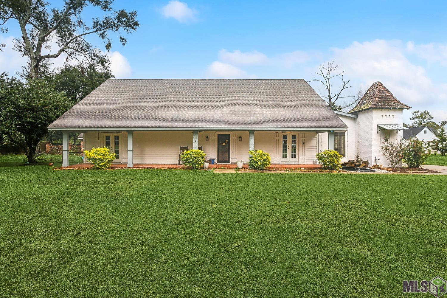18258 John Broussard Road Prairieville, LA 70769 - Photo 2 of 41 Gallery Image 2