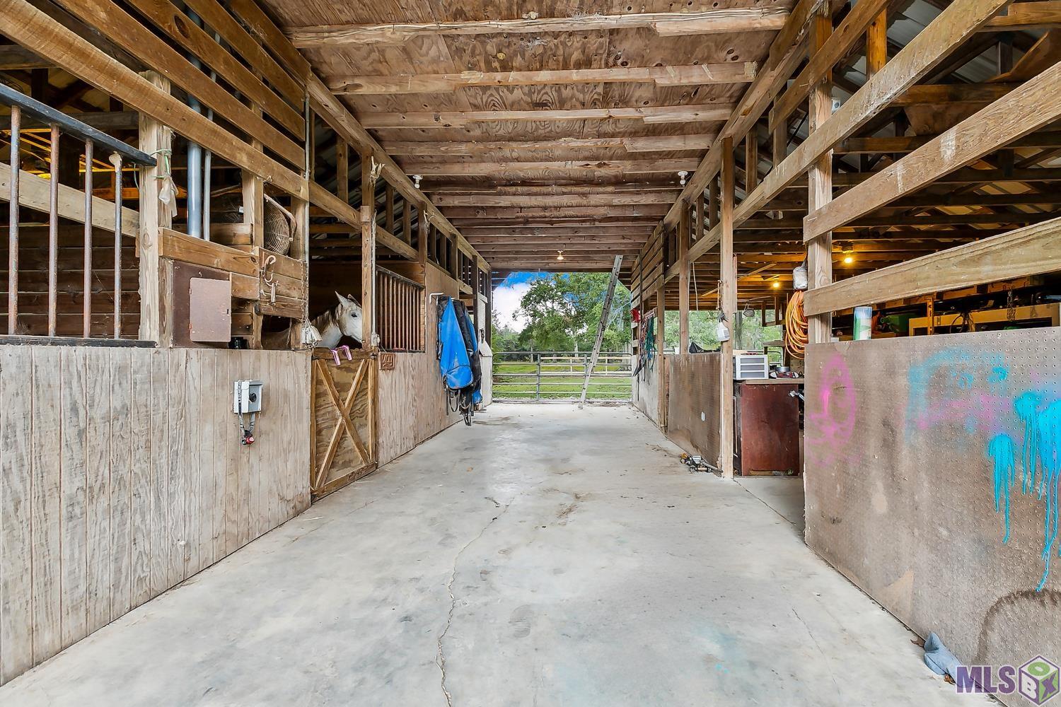 18258 John Broussard Road Prairieville, LA 70769 - Photo 36 of 41 Gallery Image 36