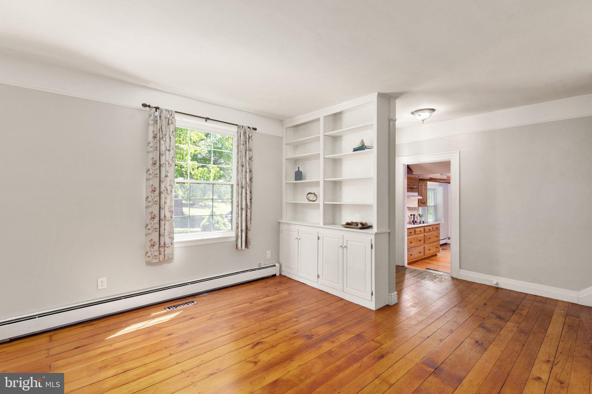 1331 Wakefield Valley Road New Windsor, MD 21776 - Photo 9 of 59 Gallery Image 9
